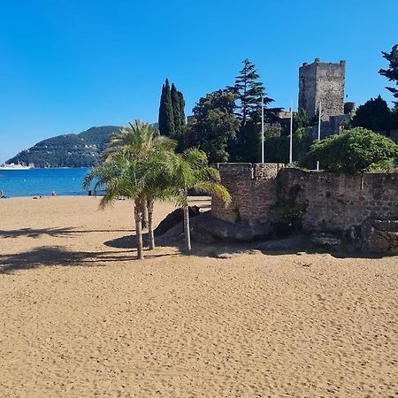 Rez De Jardin Au Calme Et Proche Mer Mandelieu La Napoule Ngoại thất bức ảnh