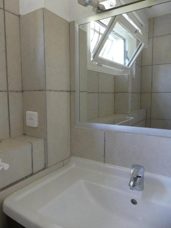 Rez De Jardin Au Calme Et Proche Mer Mandelieu La Napoule Ngoại thất bức ảnh